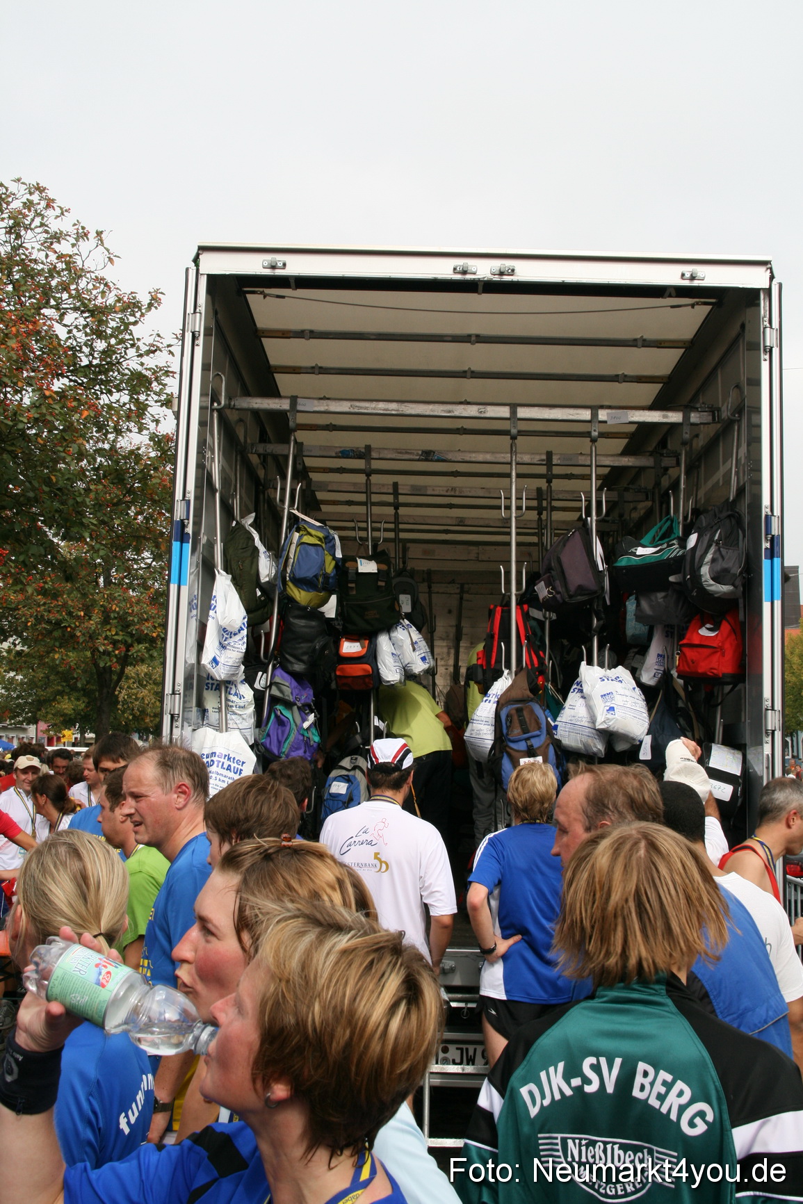 0108 Stadtlauf Neumarkt Drumherum 200909